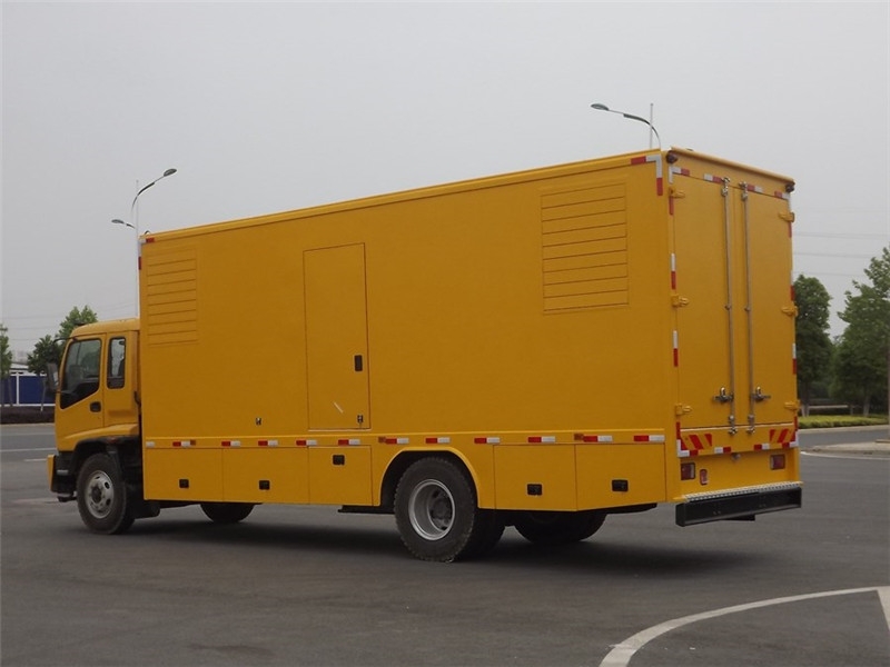 樊城出租发电机-柴油发电机组电压低报警怎么办？