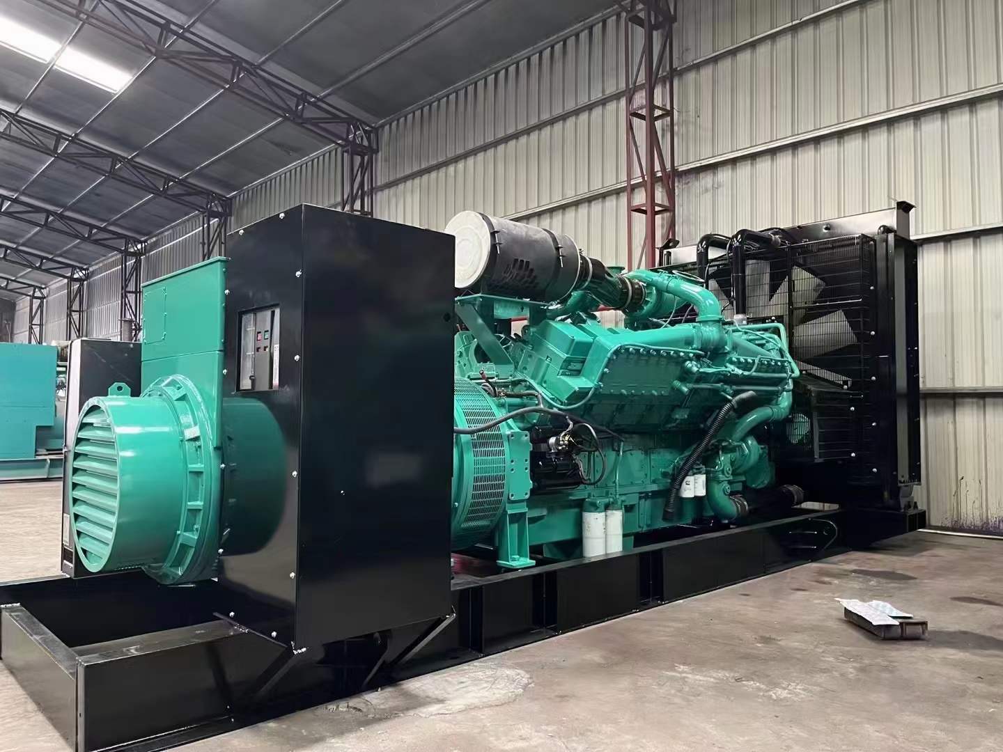樊城如何降低 800kW 柴油发电机输出电流的波动？