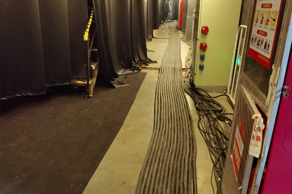 樊城柴油发电机组的输出电压可以调节到哪些范围？