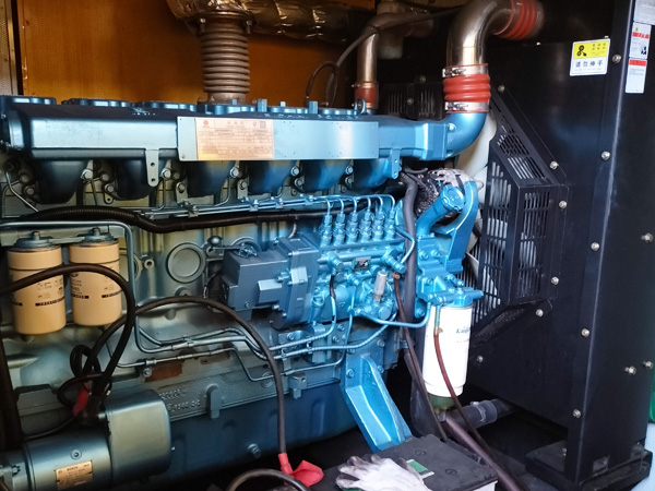 樊城磷酸铁锂蓄电池的使用寿命与哪些因素有关？